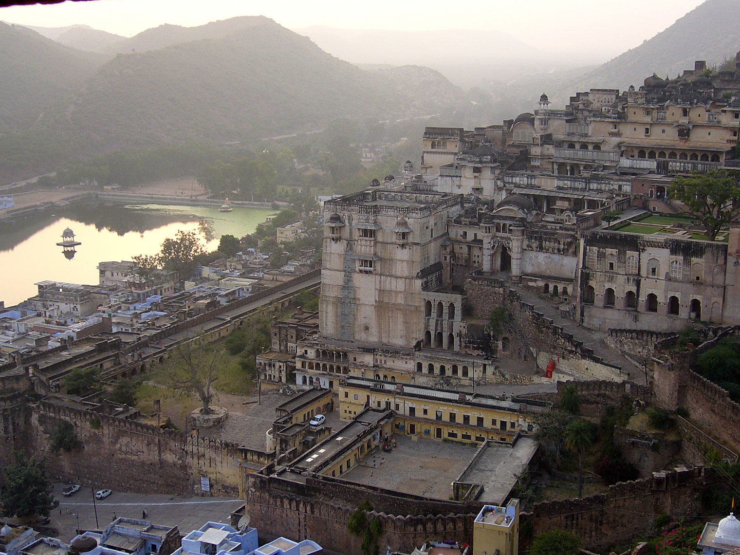 2006Bundi-3